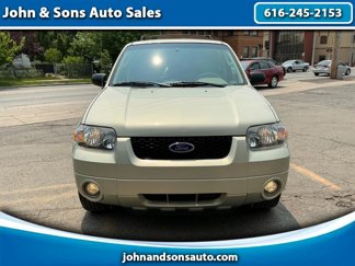 Used 2005 Ford Escape Limited image 1