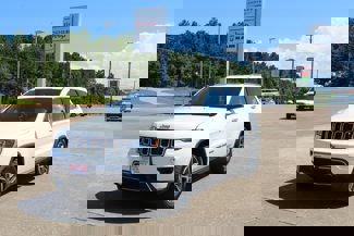Used 2020 Jeep Grand Cherokee Limited w/ Luxury Group II image 1