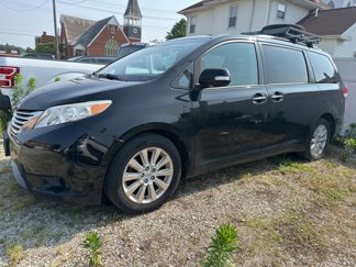 Used 2013 Toyota Sienna Limited w/ Premium Pkg image 1