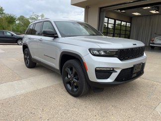 New 2025 Jeep Grand Cherokee Limited w/ Luxury Tech Group II image 1