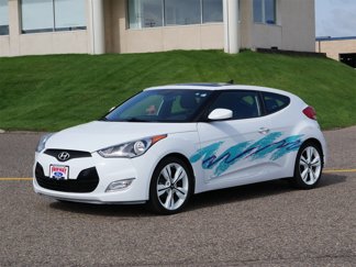 Used 2017 Hyundai Veloster Value Edition w/ Graphic Package (Lower Body) image 1