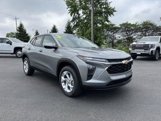 New 2025 Chevrolet Trax LS w/ LS Convenience Package image 1