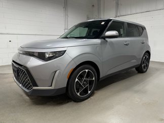 Used 2023 Kia Soul EX image 1