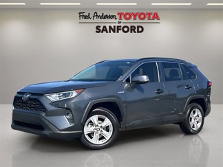 Used 2020 Toyota RAV4 XLE image 1