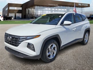 Used 2023 Hyundai Tucson SE image 1