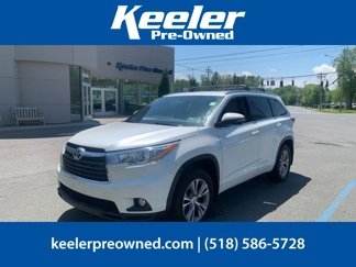 Used 2015 Toyota Highlander XLE image 1