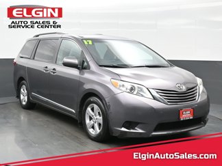 Used 2017 Toyota Sienna LE image 1