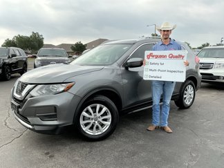 Used 2020 Nissan Rogue SV image 1