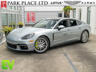 Used 2018 Porsche Panamera 4 image 1