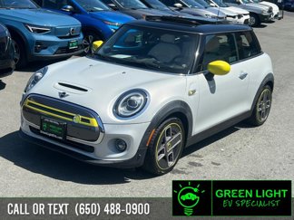 Used 2020 MINI Cooper SE w/ 8.8" Touchscreen Nav Package image 1