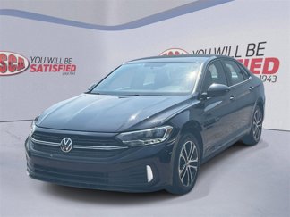 Used 2022 Volkswagen Jetta Sport image 1