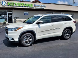 Used 2016 Toyota Highlander XLE image 1