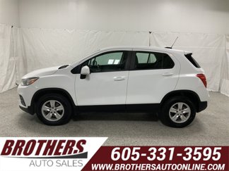 Used 2018 Chevrolet Trax LS image 1