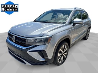 Used 2022 Volkswagen Taos SE image 1