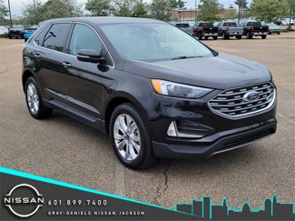 Used 2022 Ford Edge Titanium image 1