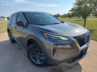 Used 2023 Nissan Rogue S image 1