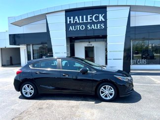 Used 2017 Chevrolet Cruze LT image 1