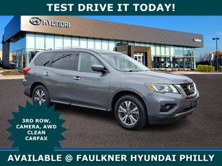 Used 2019 Nissan Pathfinder S image 1