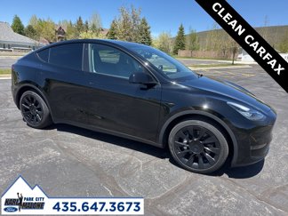 Used 2022 Tesla Model Y Long Range image 1