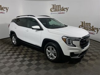 Used 2022 GMC Terrain SLE w/ Driver Convenience Package image 1