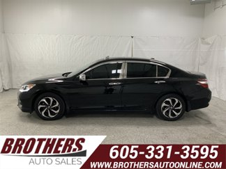 Used 2017 Honda Accord EX image 1