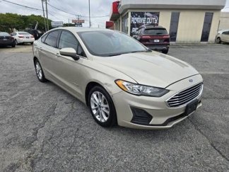 Used 2019 Ford Fusion SE image 1