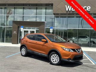 Used 2017 Nissan Rogue Sport S image 1