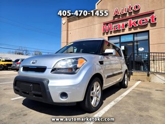 Used 2011 Kia Soul + image 1