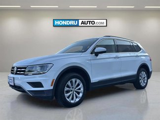 Used 2018 Volkswagen Tiguan SE w/ Panoramic Sunroof Package image 1