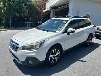 Used 2018 Subaru Outback 3.6R Limited image 1