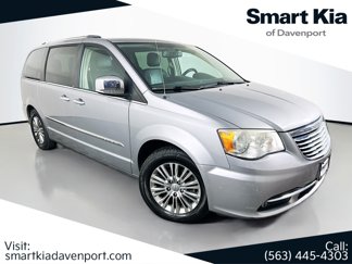 Used 2013 Chrysler Town & Country Touring-L w/ Driver Convenience Group image 1