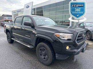 Used 2016 Toyota Tacoma SR5 image 1