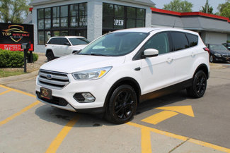 Used 2019 Ford Escape SE image 1