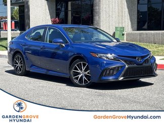 Used 2024 Toyota Camry SE image 1