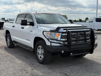 Used 2017 Toyota Tundra SR5 image 1