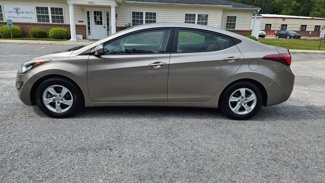 Used 2014 Hyundai Elantra SE image 1