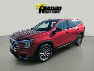 Used 2024 GMC Terrain SLT w/ Infotainment Package II image 1