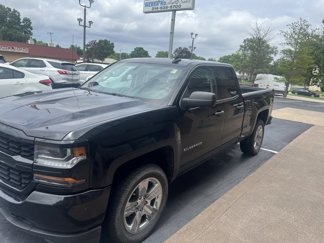 Used 2018 Chevrolet Silverado 1500 Custom w/ Custom Value Package image 1