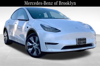 Used 2022 Tesla Model Y Long Range image 1