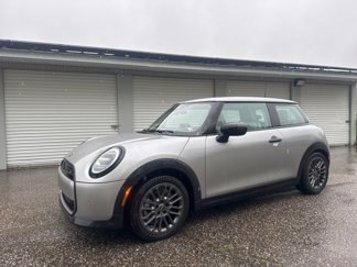 Used 2025 MINI Cooper S image 1