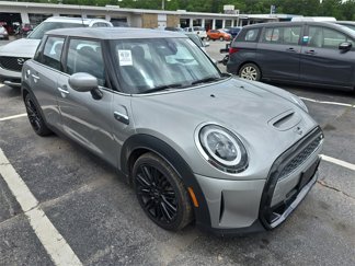 Used 2024 MINI Cooper S image 1