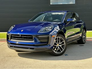 Certified 2022 Porsche Macan image 1