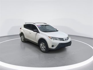 Used 2014 Toyota RAV4 LE image 1