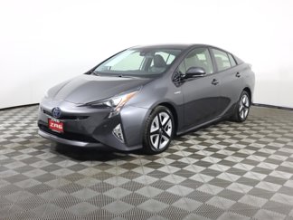 Used 2018 Toyota Prius Three Touring image 1