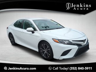 Used 2020 Toyota Camry SE video 1