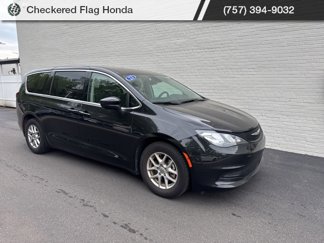 Used 2023 Chrysler Voyager LX image 1