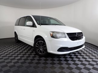 Used 2014 Dodge Grand Caravan SE image 1