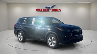 Used 2023 Toyota Highlander L image 1
