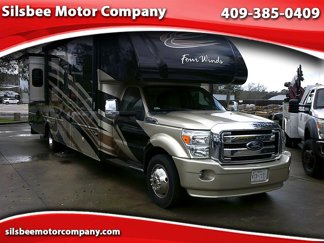 Used 2015 Ford F550 2WD Regular Cab Super Duty image 1