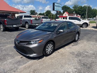 Used 2020 Toyota Camry LE image 1